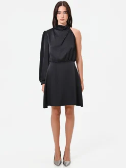 ABITO CORTO NERO IN RASO CON SCOLLO DRAPPEGGIATO