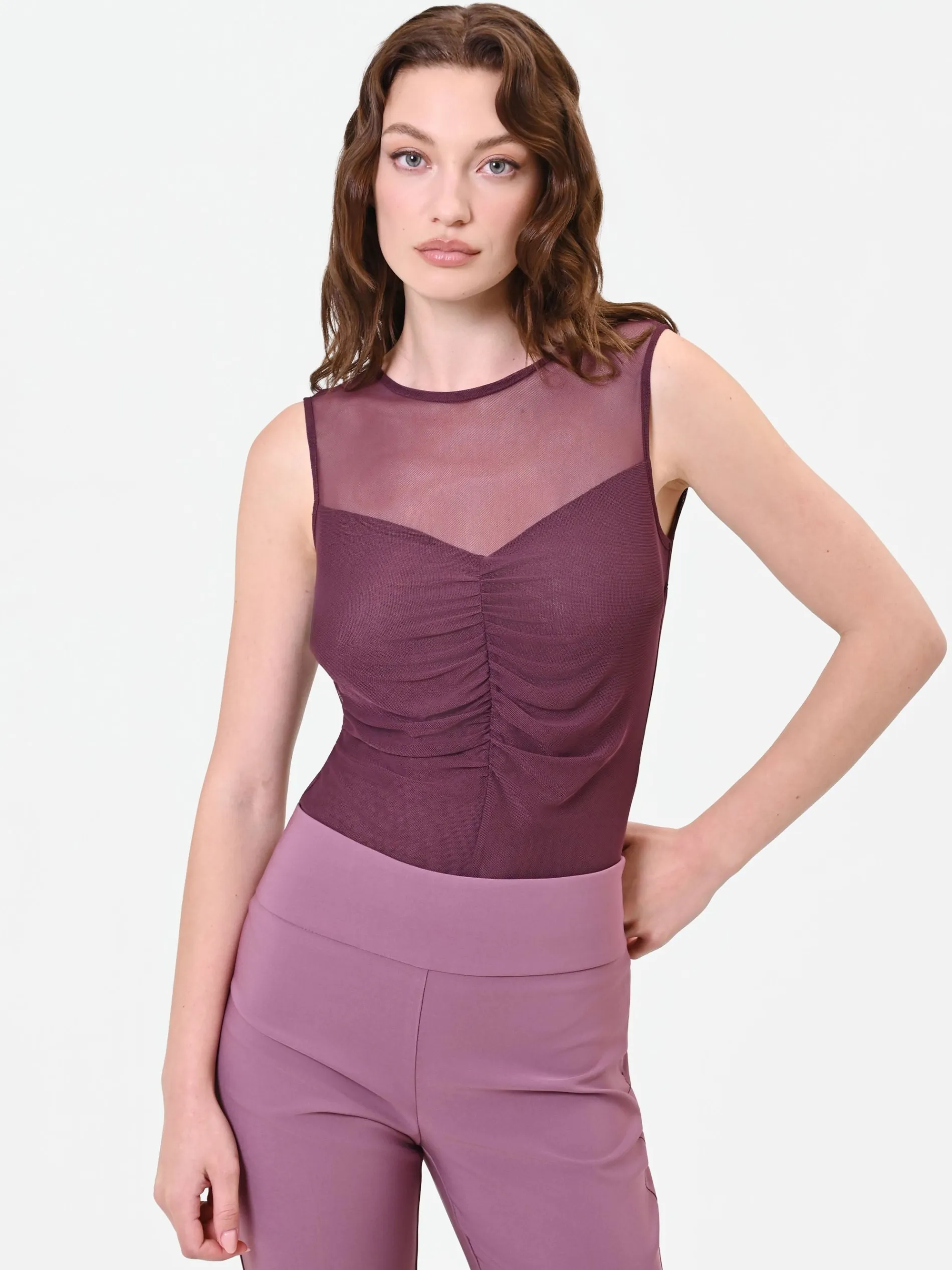 BLUSA BORDEAUX CON CARRÉ IN TULLE