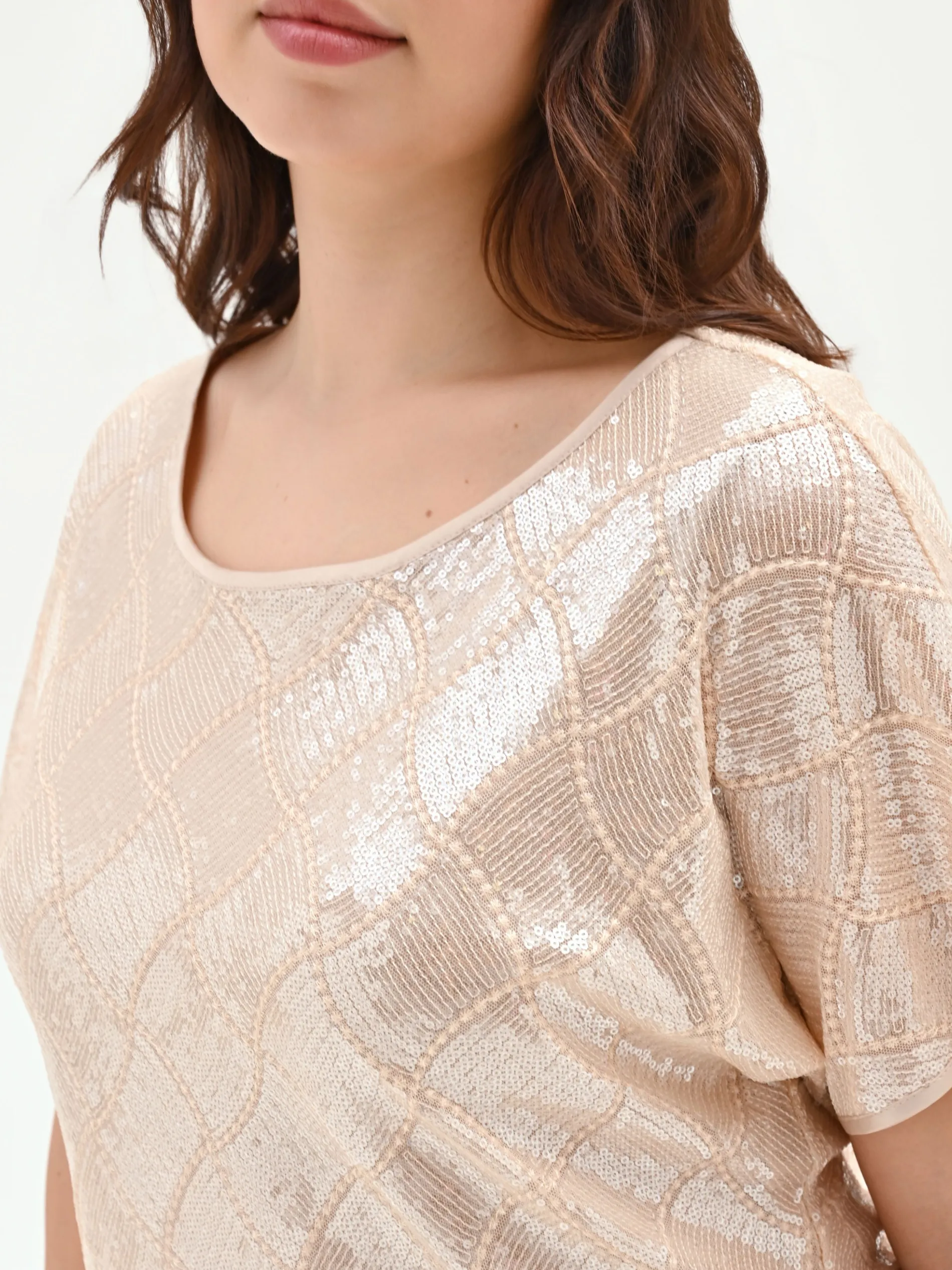 BLUSA CURVY BEIGE CHIARO CON PAILLETTES ALL OVER