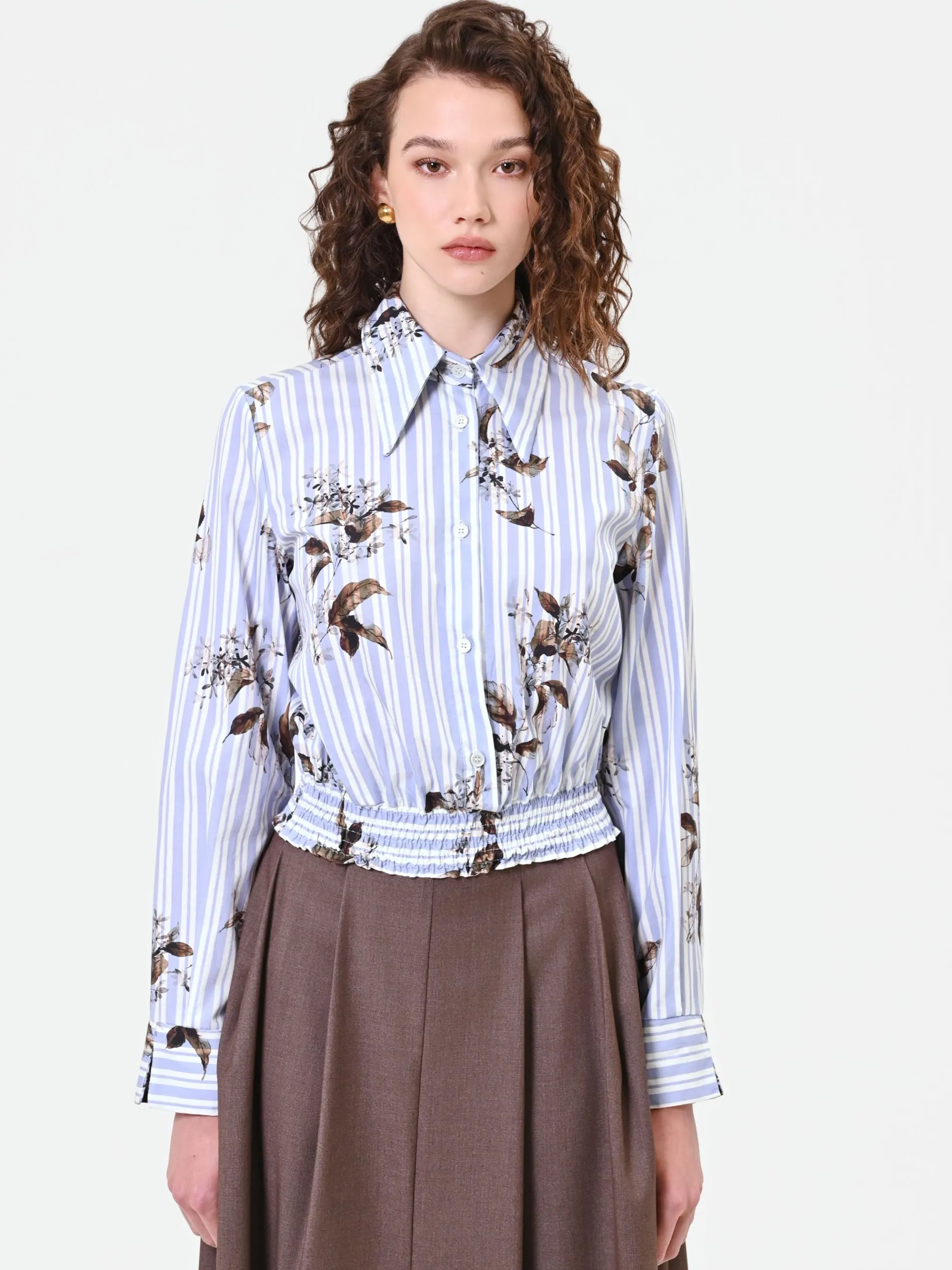 CAMICIA CROPPED A RIGHE E FIORI