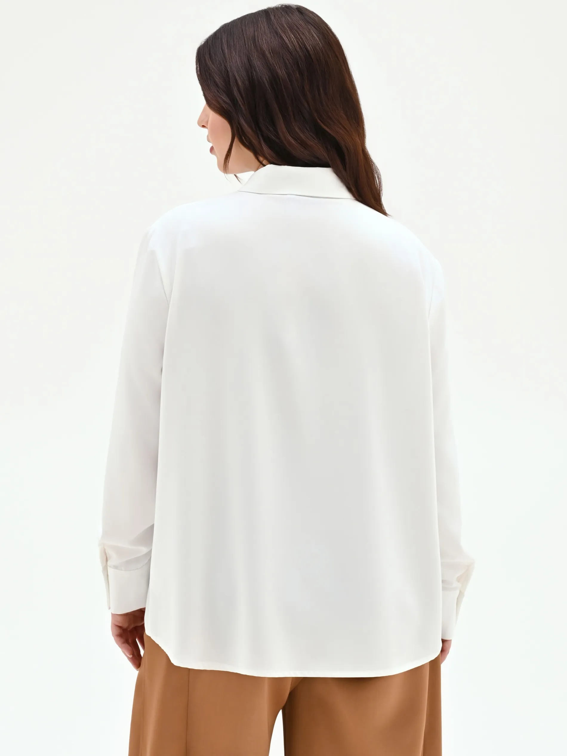 CAMICIA CURVY PANNA BIANCO CON FOULARD E SPILLA GIOIELLO