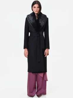 CAPPOTTO MIDI NERO CON COLLO EFFETTO PELLICCIA