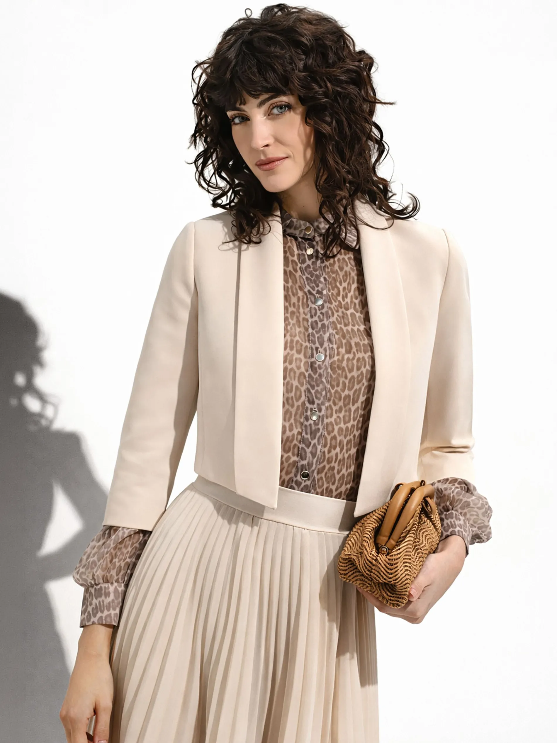 GIACCA CORTA BEIGE CHIARO STILE BOLERO