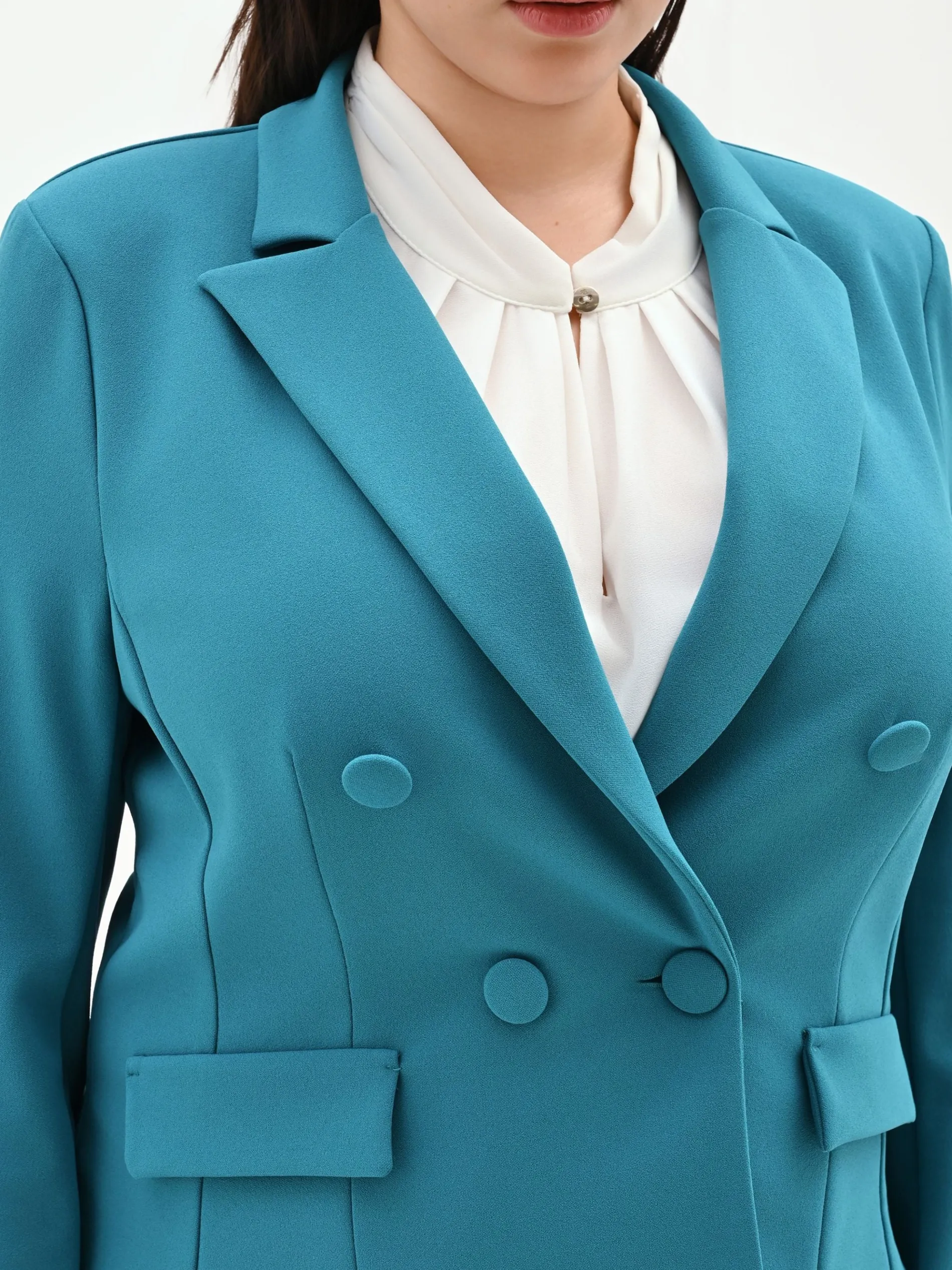 GIACCA CURVY DOPPIOPETTO BLU OTTANIO IN SCUBA MANO CREPE