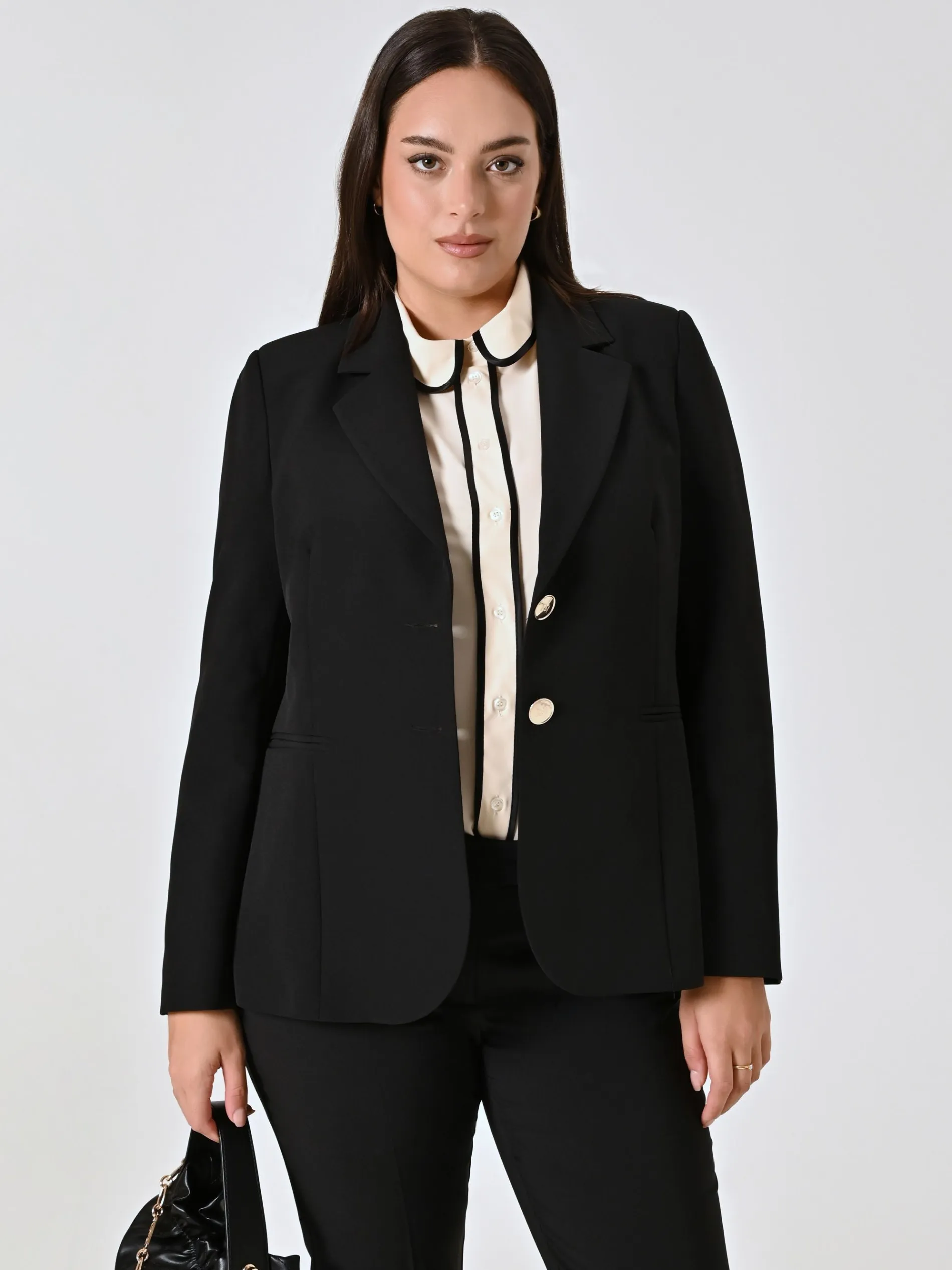 GIACCA CURVY DUE BOTTONI NERA