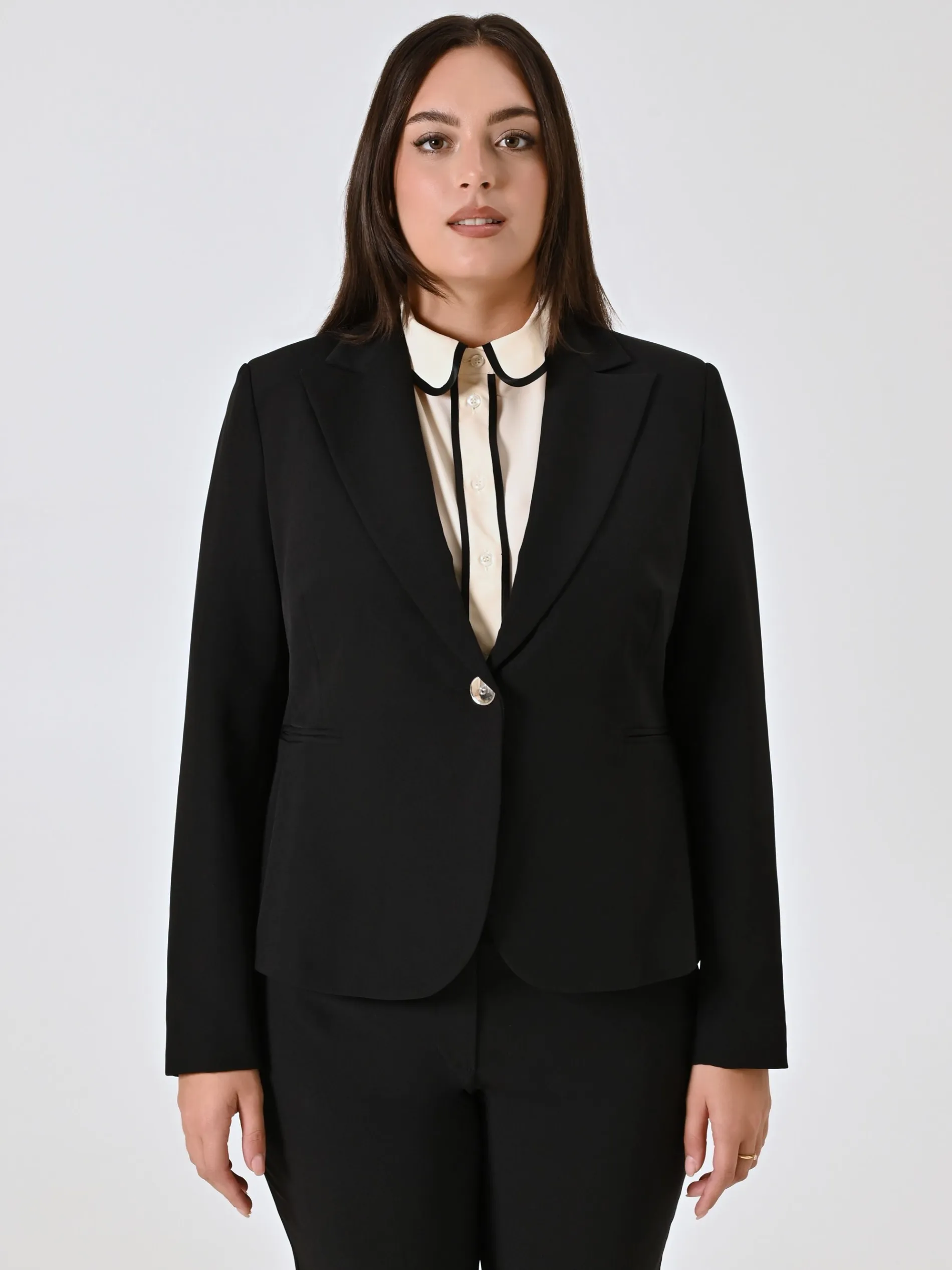 GIACCA CURVY MONOBOTTONE NERA