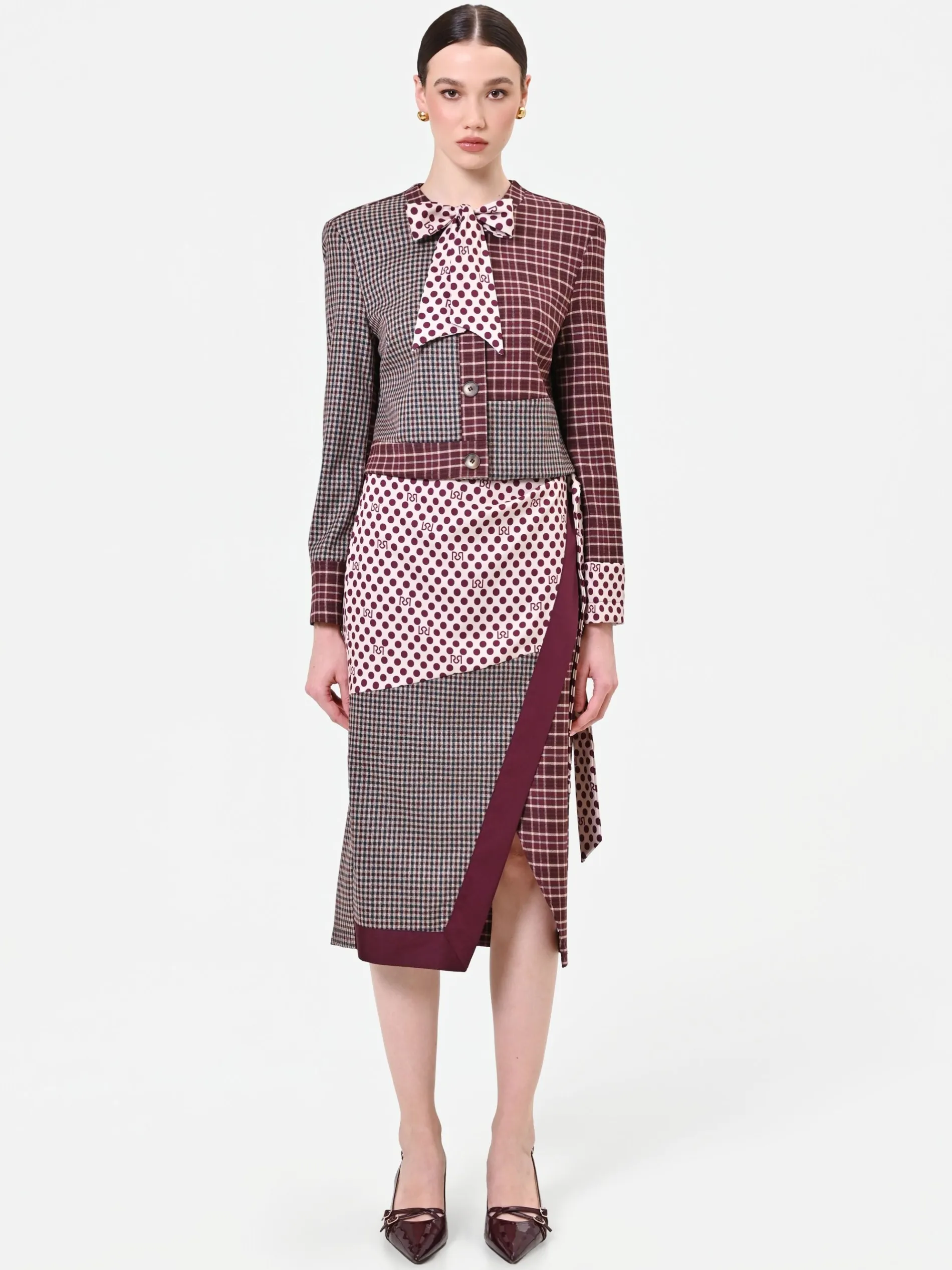 GIACCA ROSSO BORDEAUX CON DESIGN PATCHWORK E FIOCCO
