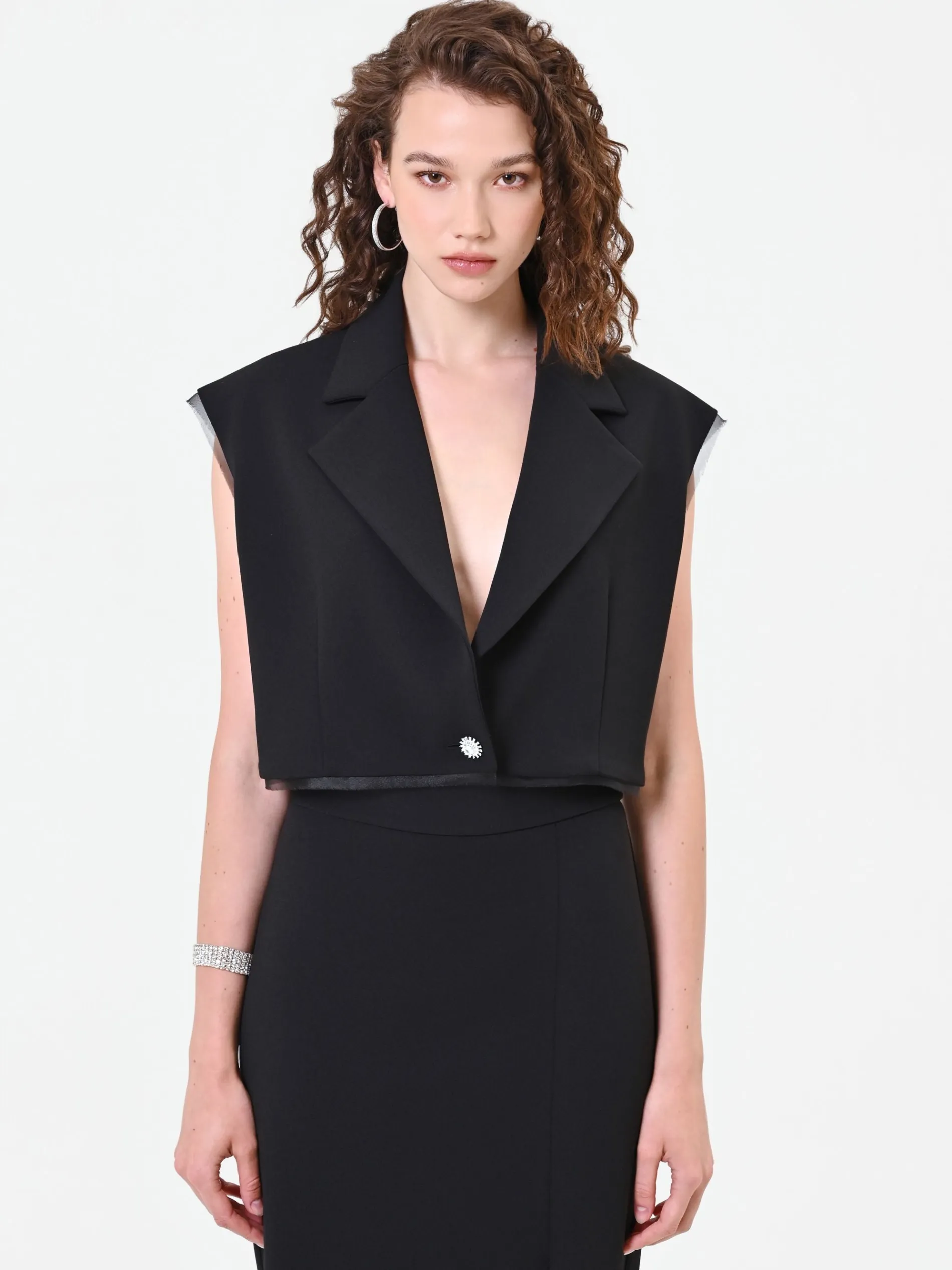 GILET NERO CROPPED CON DETTAGLI VELATI