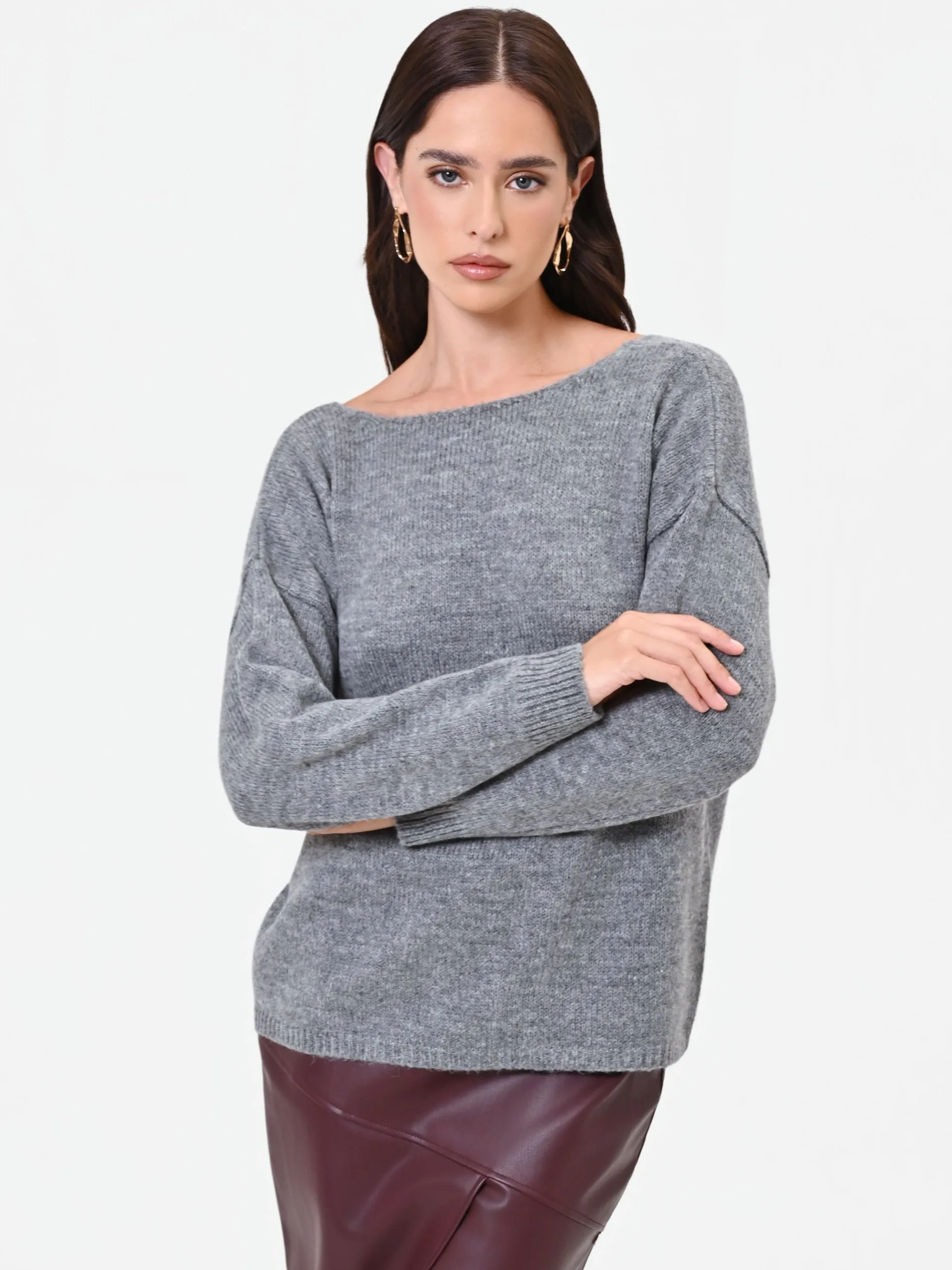 MAGLIA GRIGIA CON SCOLLO A BARCHETTA