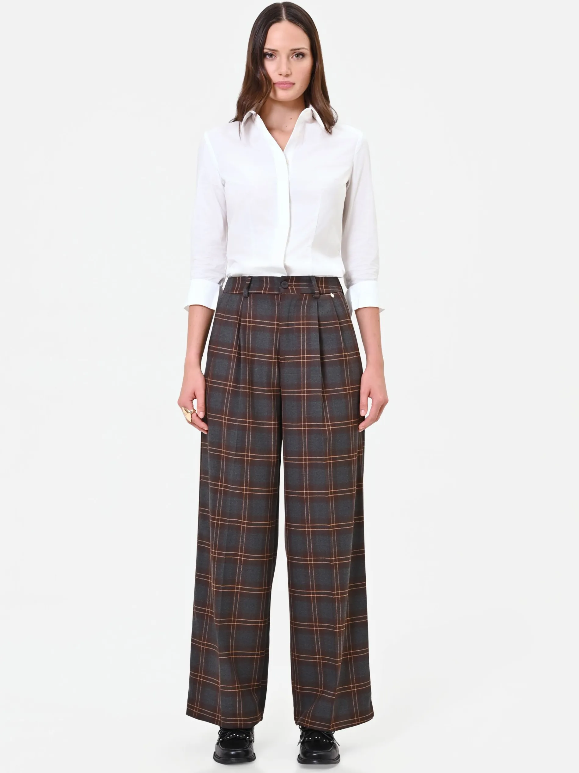 PANTALONE A PALAZZO MARRONE CON MOTIVO CHECK