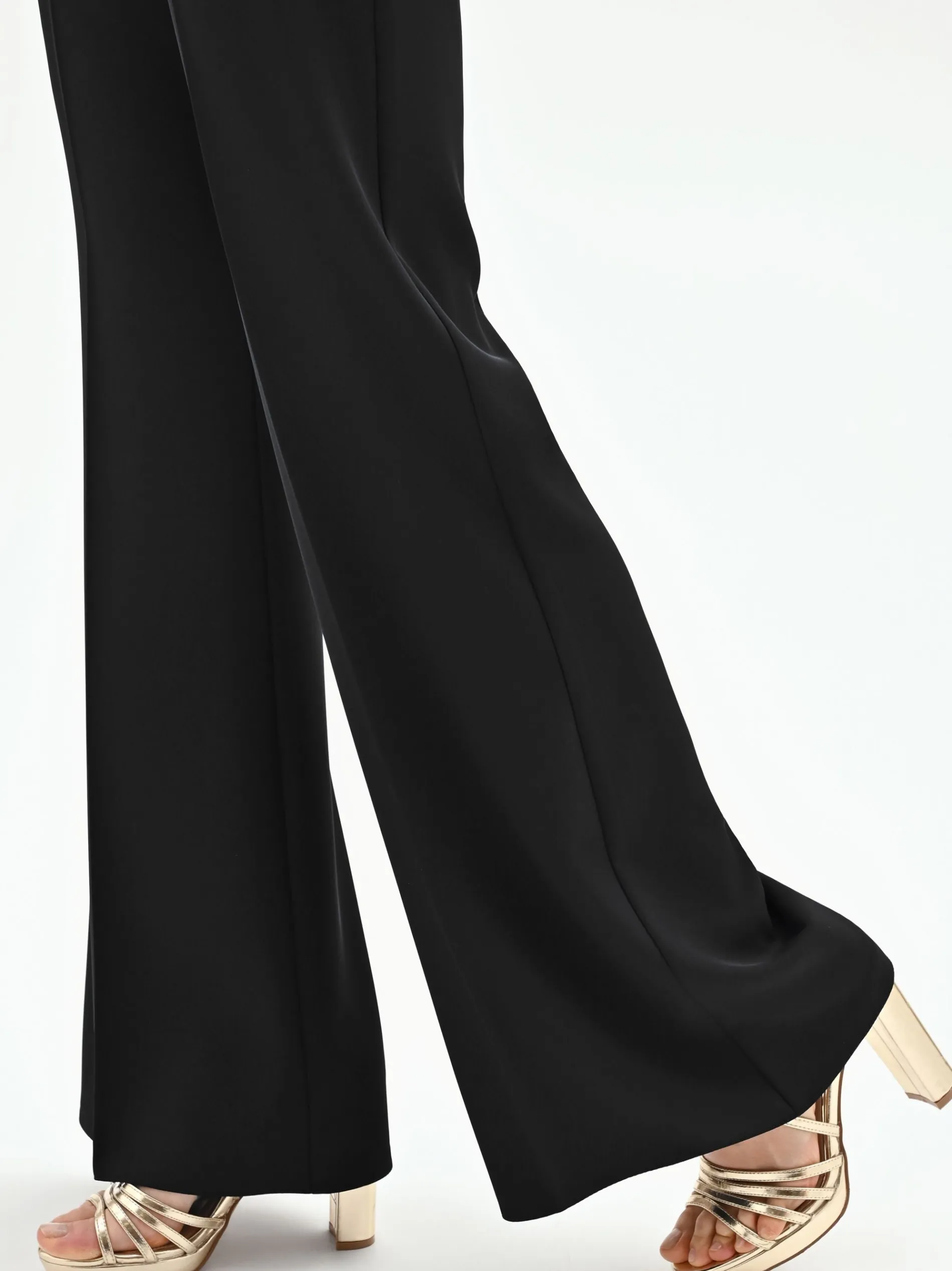 PANTALONE A PALAZZO NERO CON PIEGA STIRATA