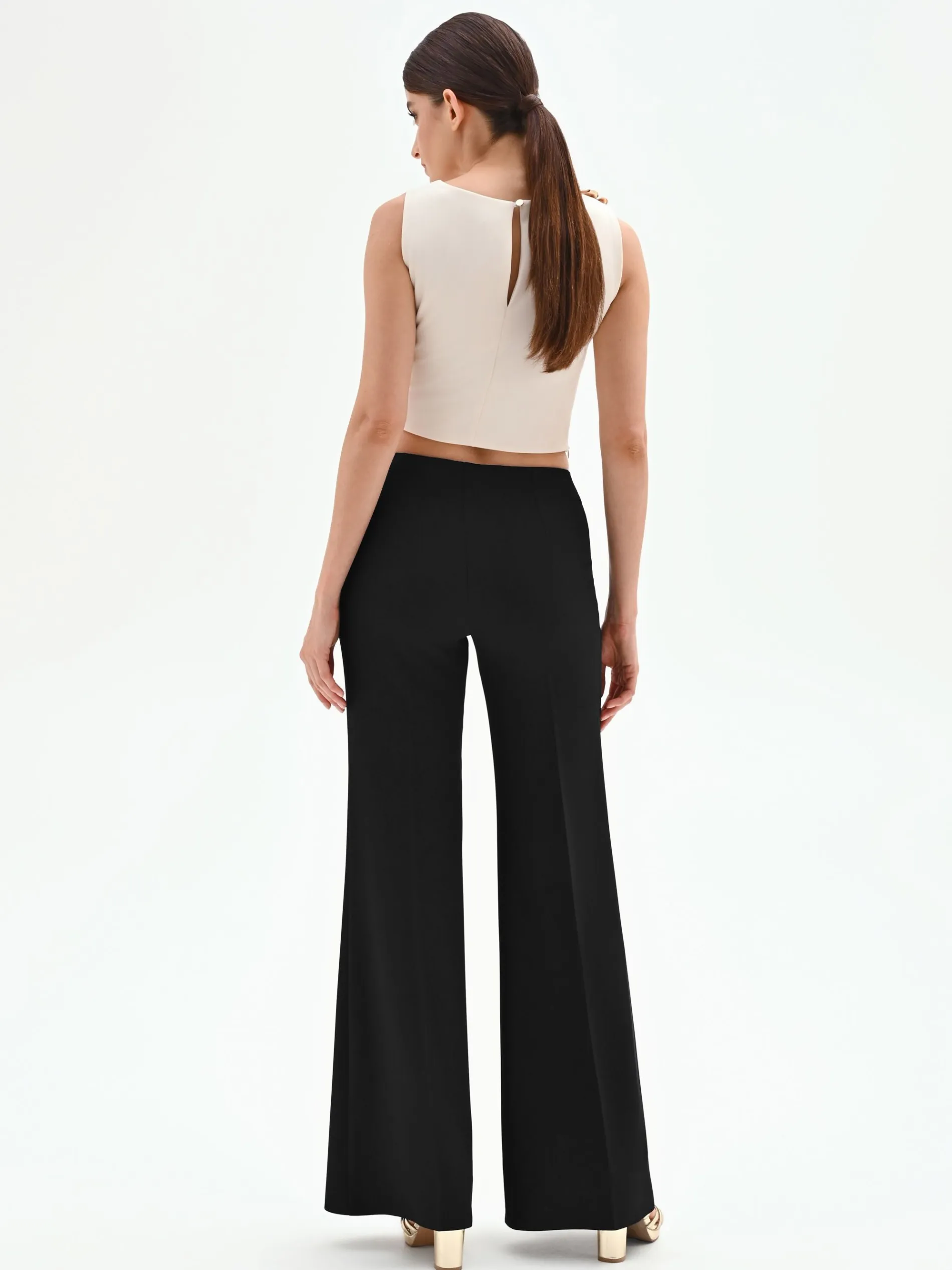 PANTALONE A PALAZZO NERO CON PIEGA STIRATA