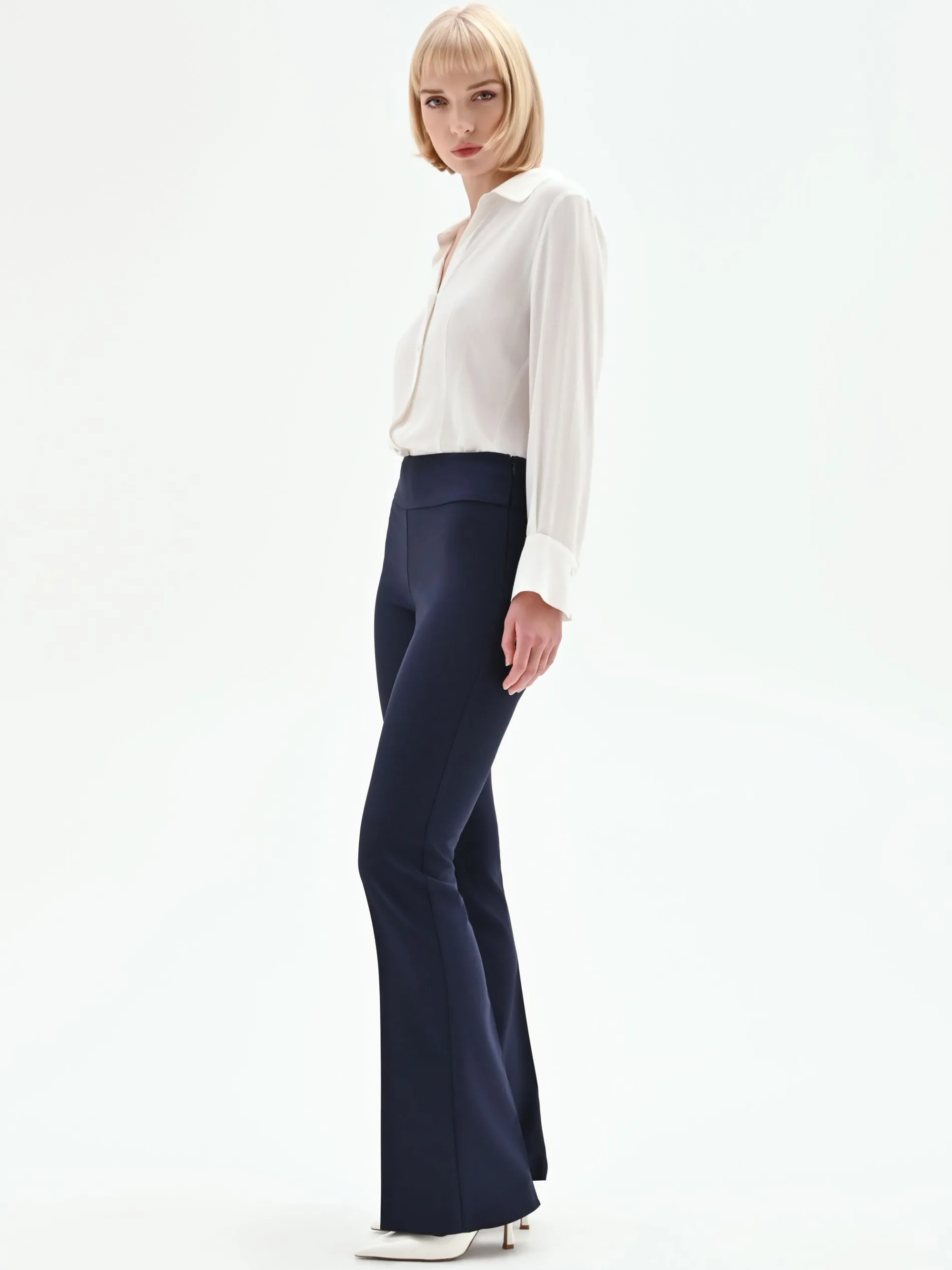PANTALONE A ZAMPA BLU IN TESSUTO TECNICO