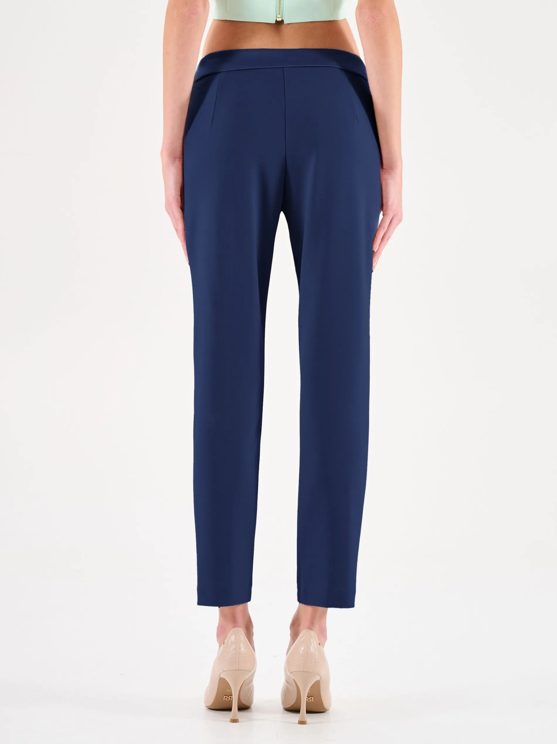 PANTALONE BLU A SIGARETTA CON CINTURINO A CONTRASTO