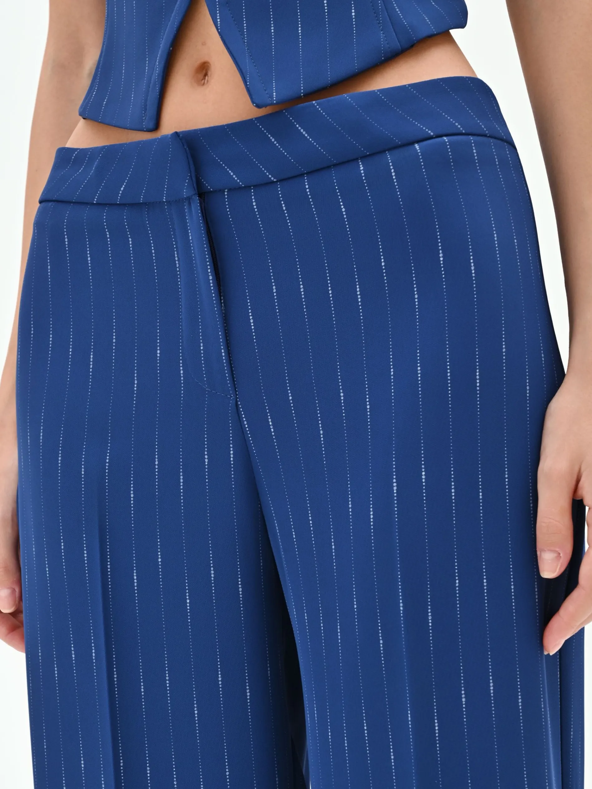 PANTALONE GESSATO GAMBA AMPIA BLU BRILLANTE A VITA BASSA