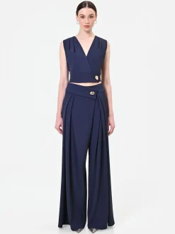 TOP BLU NAVY CON INCROCIO E BOTTONE DESIGN
