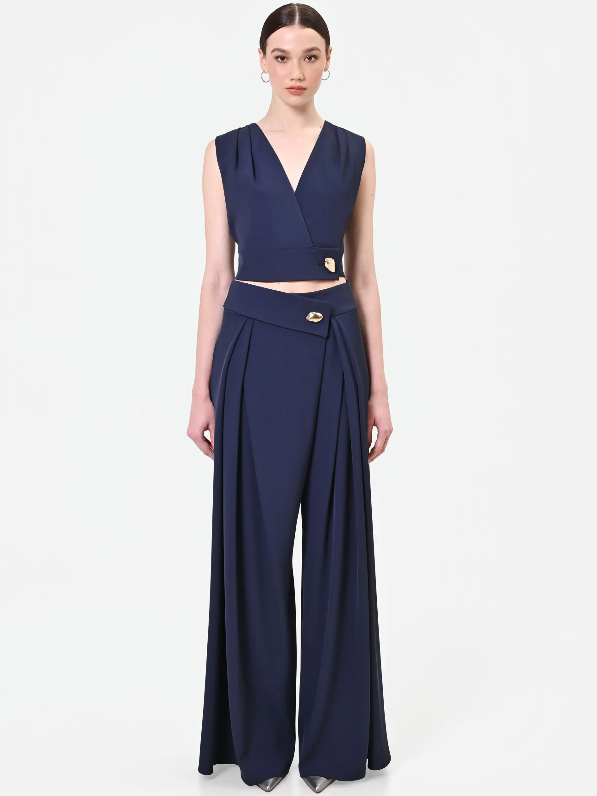 TOP BLU NAVY CON INCROCIO E BOTTONE DESIGN