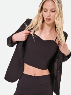 TOP CORTO MORO MARRONE CON SCOLLO A CUORE