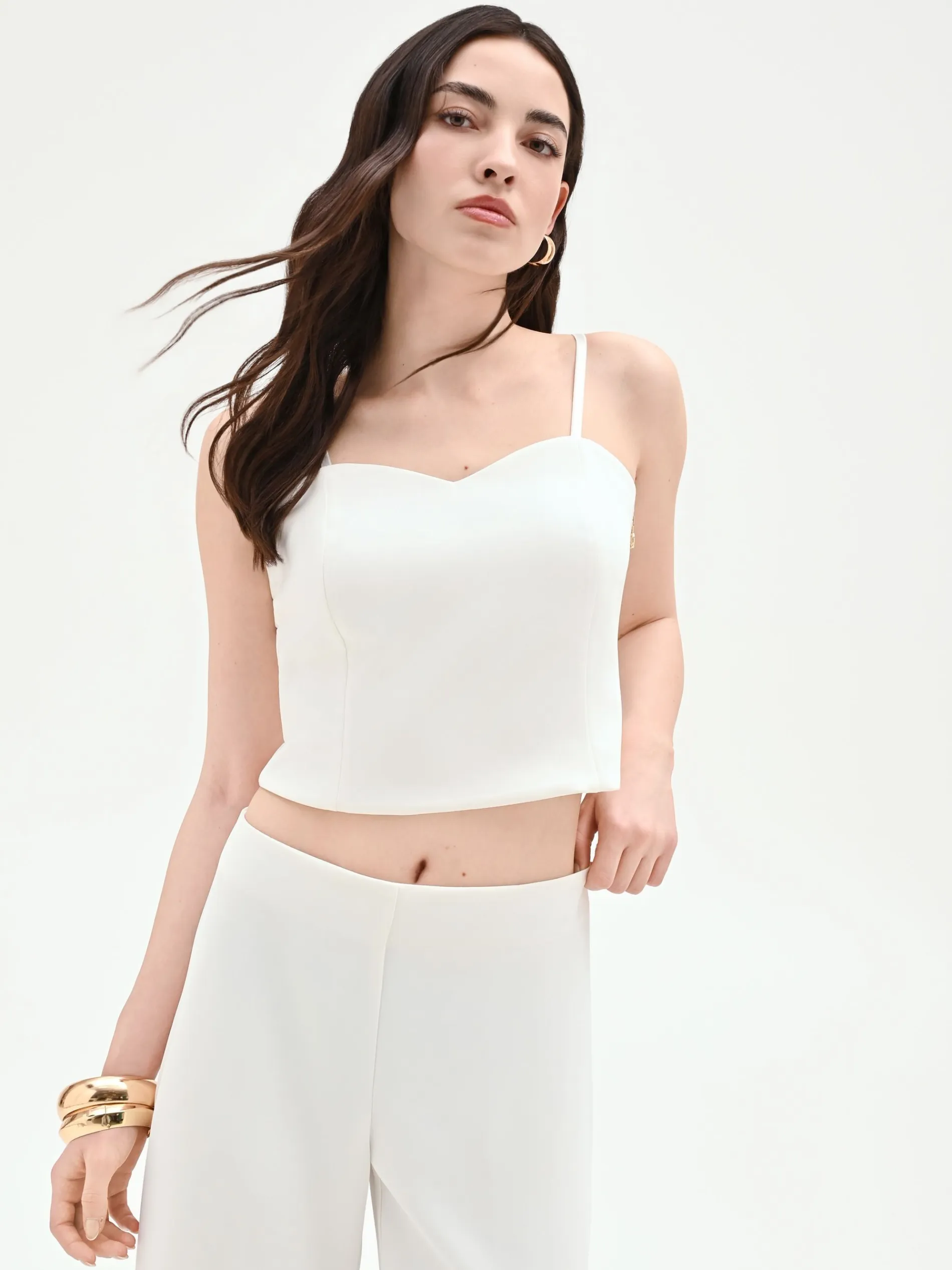 TOP CROPPED BIANCO CON SCOLLO A CUORE