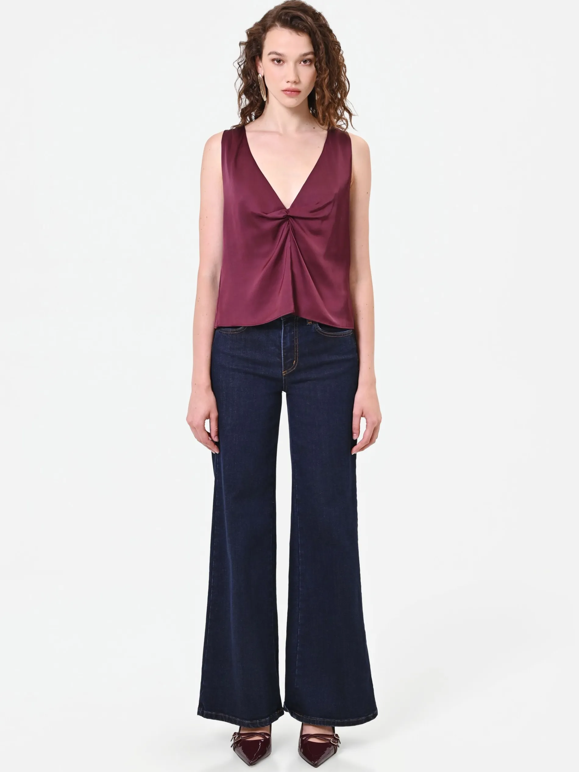TOP IN RASO BORDEAUX ROSSO CON NODO