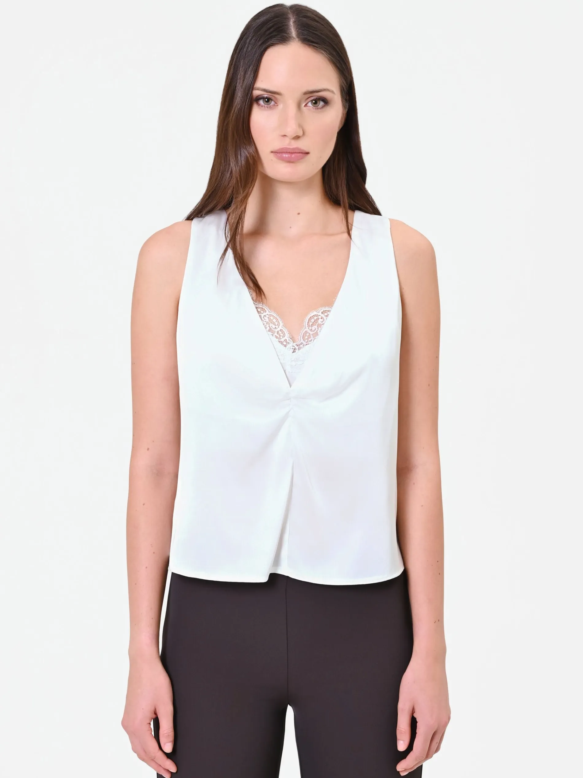 TOP PANNA IN RASO CON PIZZO