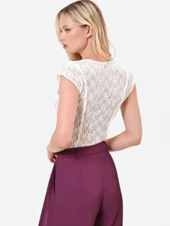 T-SHIRT IN PIZZO PANNA BIANCO CON DETTAGLI PLISSÉ