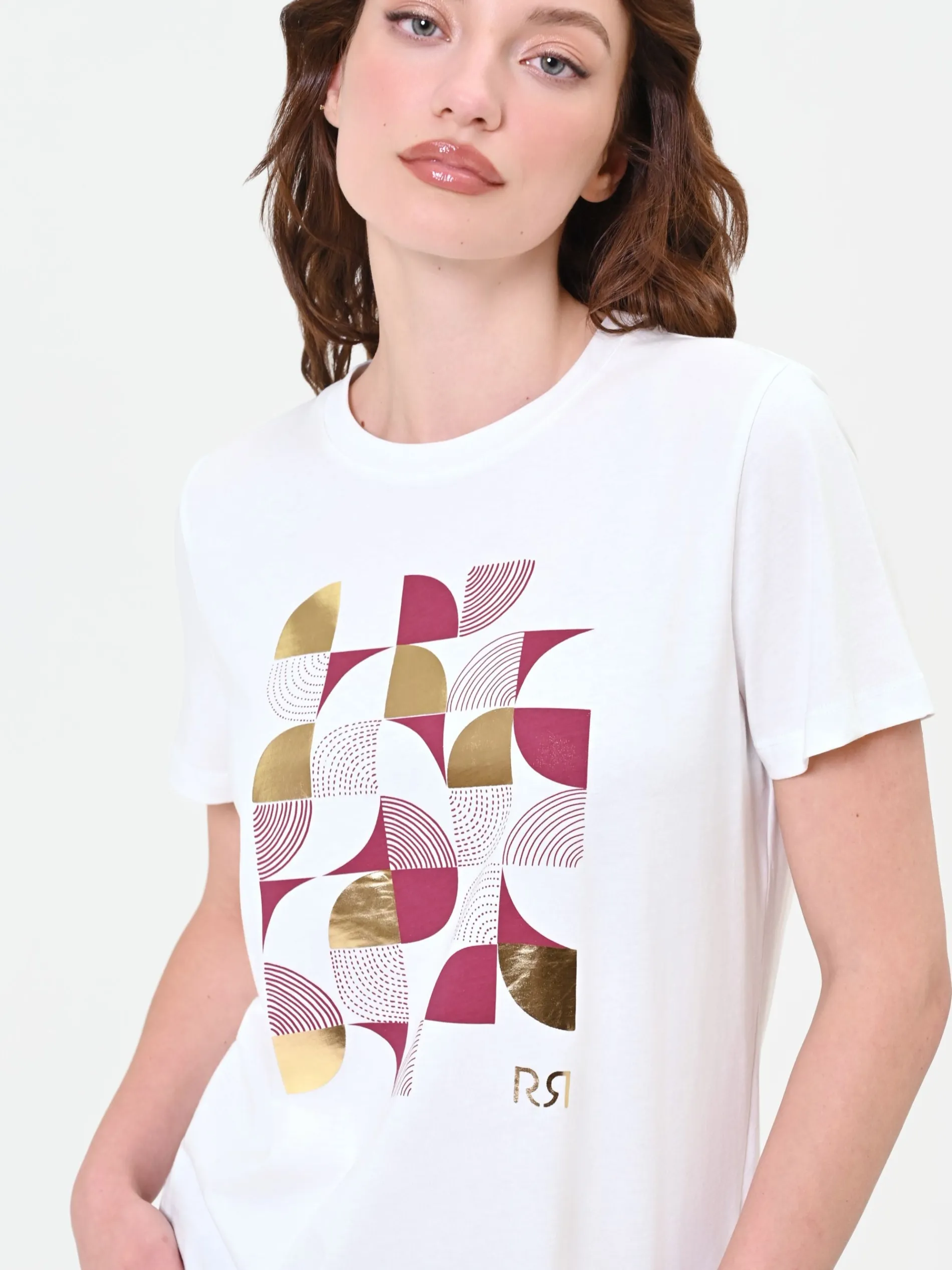 T-SHIRT PANNA CON STAMPA GRAFICA LAMINATA